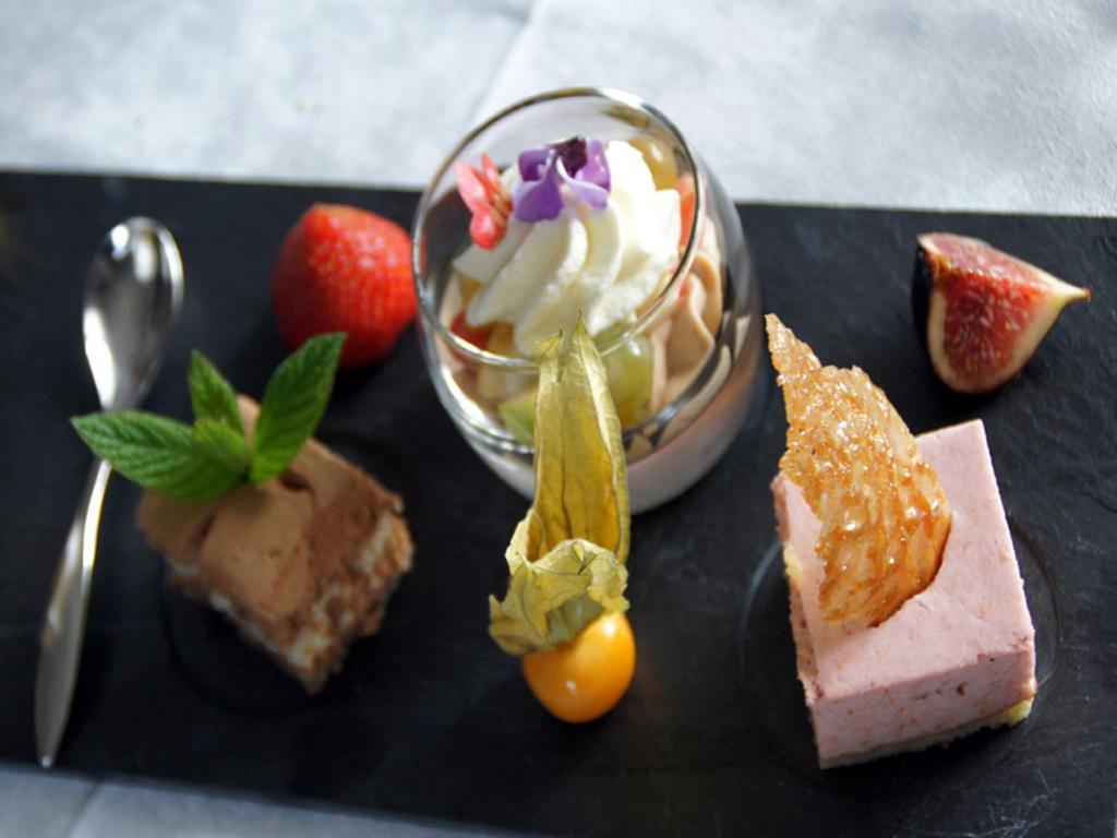 Hotel Restaurant Perle Des Vosges Muhlbach-sur-Munster ภายนอก รูปภาพ